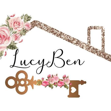 קאסקיה Lucyben Guesthouse מראה חיצוני תמונה