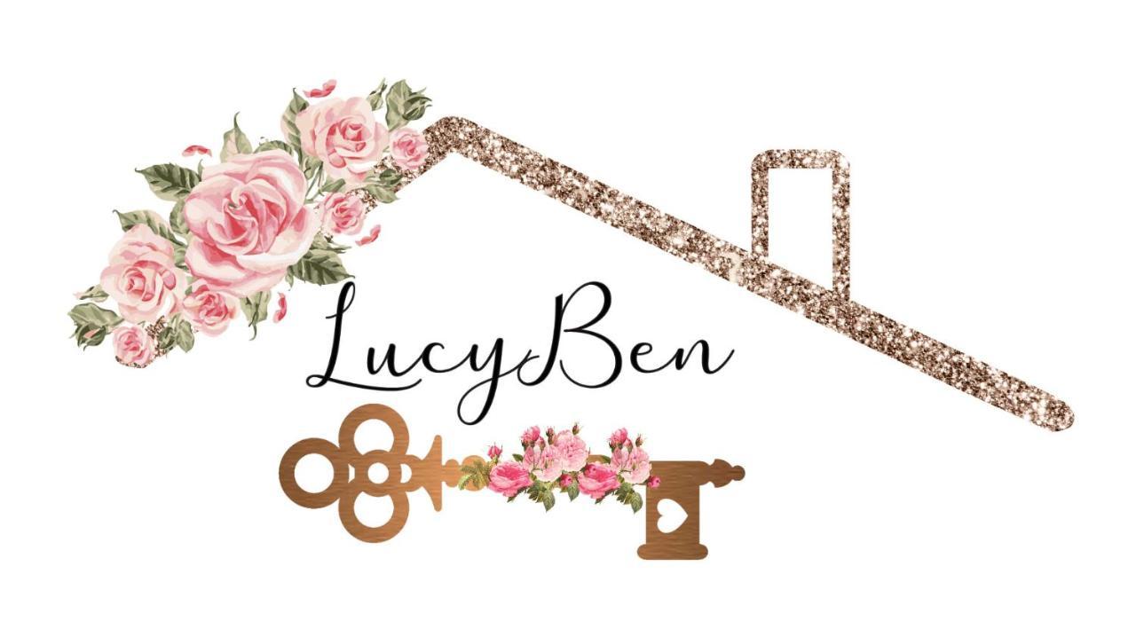קאסקיה Lucyben Guesthouse מראה חיצוני תמונה
